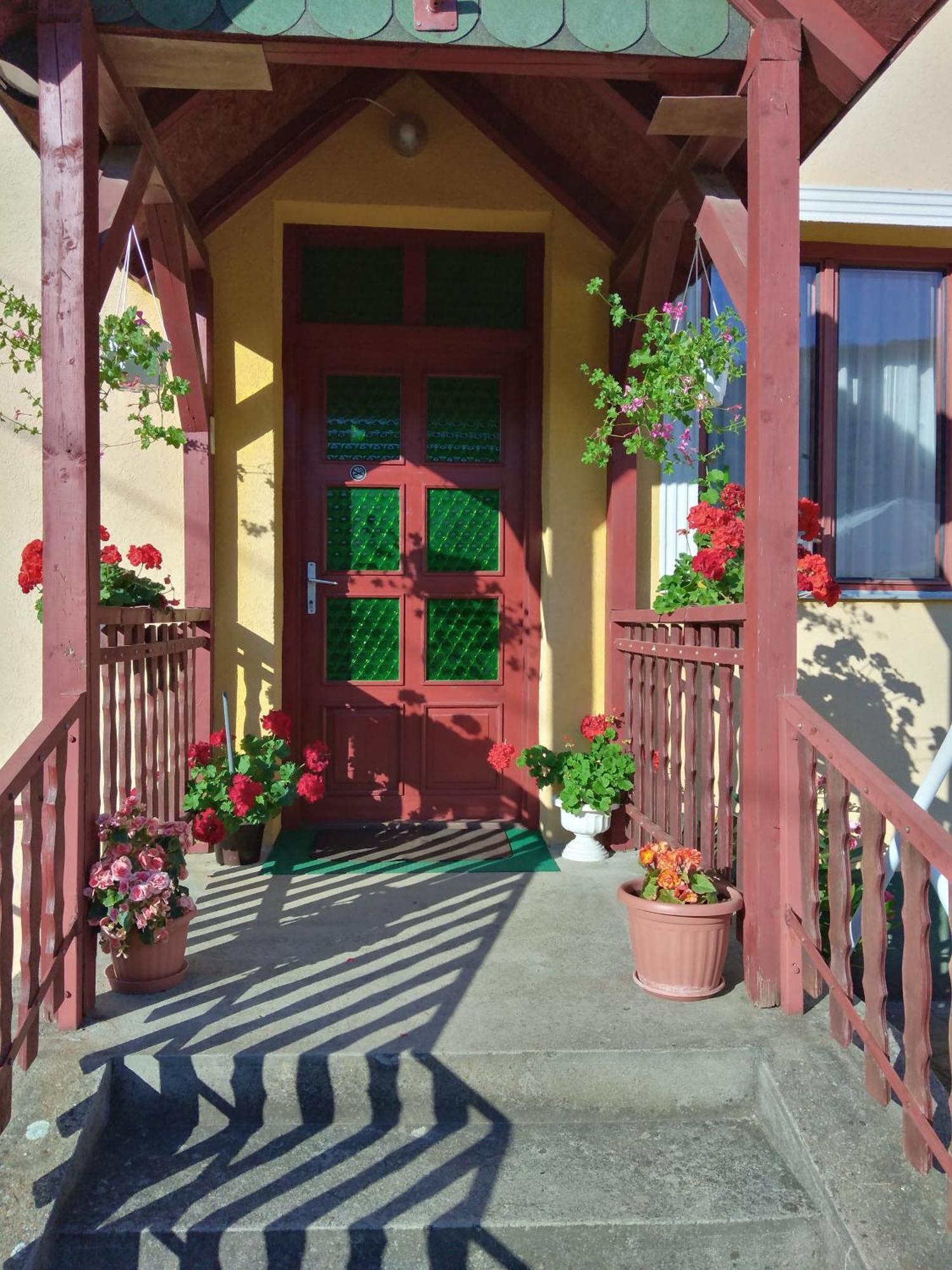 Buekk Vendeghaz Hotel Noszvaj Exterior foto
